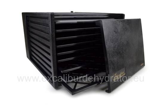 Excalibur 4900 dehydrator black open